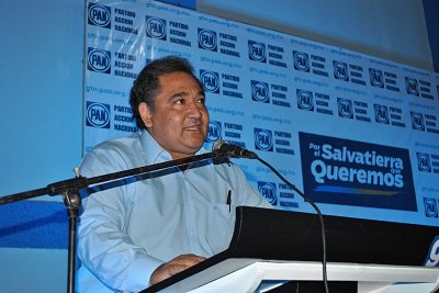 El Presidente del Comité Directivo Municipal de Salvatierra, Rafael Sámano Camarena 
