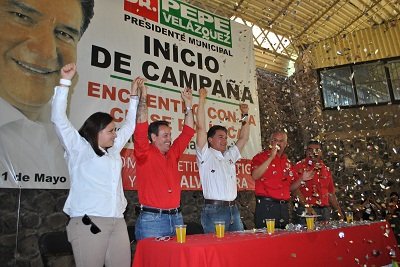 Ante más de 1200 priistas que conforman el ejército Tricolor, entre Estructura y clase política dio inicio  la campaña del candidato a la presidencia Municipal de Salvatierra José Herlindo Velázquez Fernández.