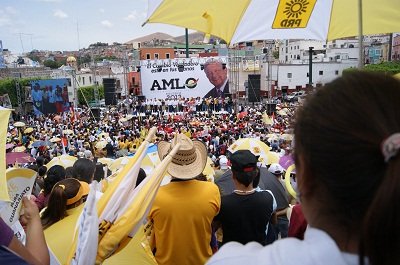 Beneplácito de López Obrador por apoyo perredista en Guanajuato