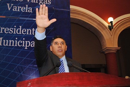 Rito Vargas Varela toma protesta como presidente municipal de Salvatierra