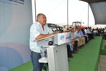 Ricardo Rosas titular del Distrito de Riego 011 dijo que se benefician 23 mil 486 productores