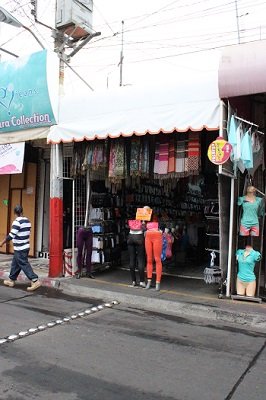 La tienda se ubica en el corredor comercial.