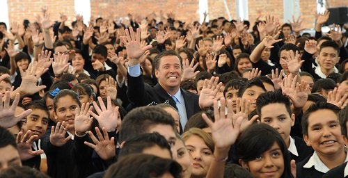 Regresan a clases más de un millón 300 mil niños y jóvenes guanajuatenses.