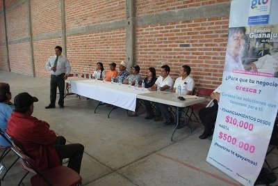 La dirección de Desarrollo Económico y Turismo llevo a cabo la difusión del programa estatal “Fondos Guanajuato” en la comunidad de La Noria