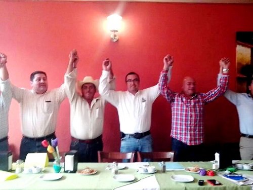 Candidato priista a alcaldía de Acámbaro declina a favor del perredista Jerry Alcántar Saucedo