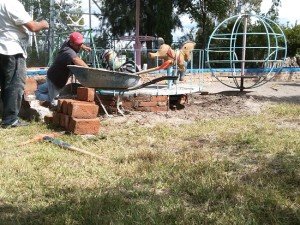 Obras Públicas inició con trabajos de mantenimiento a escuelas ya que estas se encontraban descuidadas