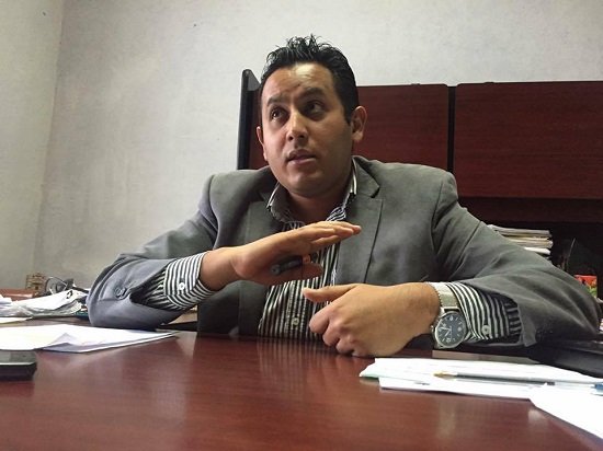El Secretario del H. Ayuntamiento, Lic. Marco Tulio Aboytes Espinosa, dio a conocer que tras recibir los resultados de los exámenes de control y confianza en el primer bimestre del año 2016