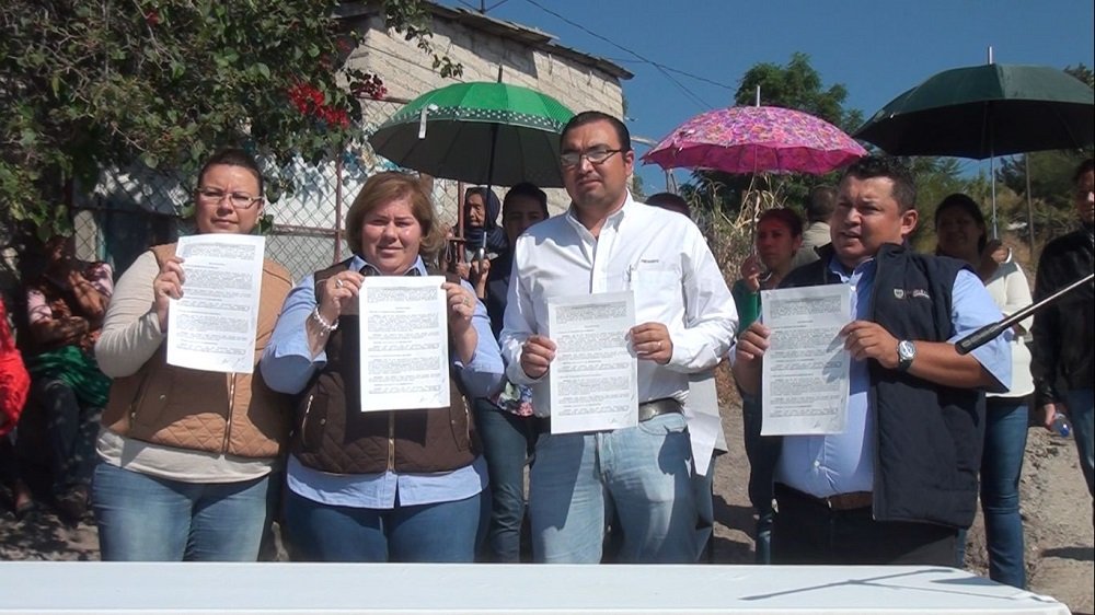 ; firmaron un convenio de colaboración para la construcción del Sistema de Abastecimiento de Agua Potable en la comunidad de Puerto de Cabras