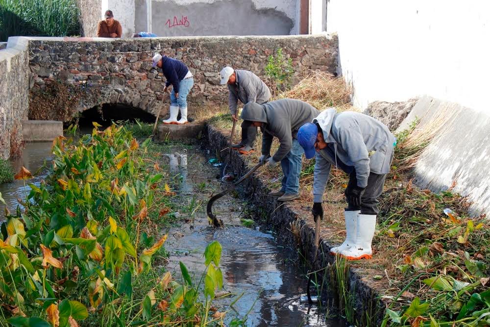 La idea de realizar la limpieza del canal, surge a partir de los recorridos que realizamos en el municipio