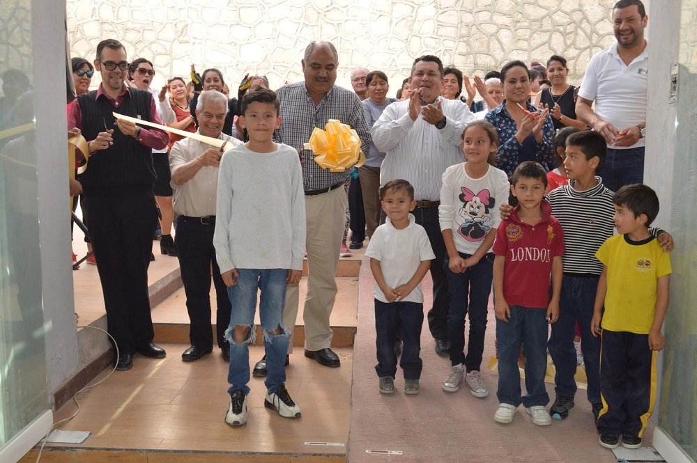 el grupo de tae bo de la colonia San Isidro presento dos rutinas para promocionar las actividades deportivas